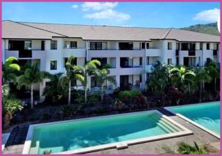 Resort-Style Apartment • 3 Pools • Close to The Strand - 9