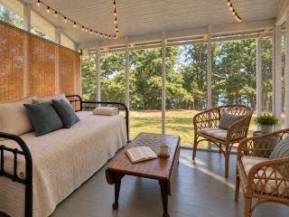 Belle Cottage - 2