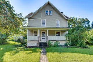 Family Home Near PSU & Tussey Mountain! - 0