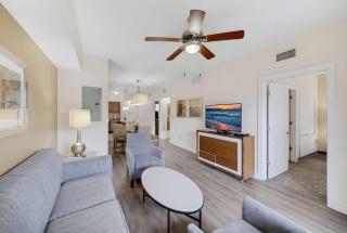 Magical 2BR Disney Condo - FREE Resort Access - 3