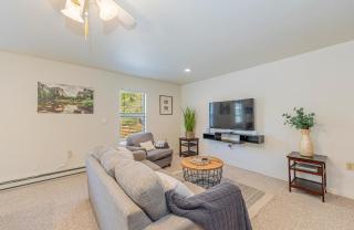 Studio Loft Near Yosemite with Kitchenette - 4