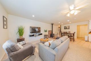 Studio Loft Near Yosemite with Kitchenette - 3