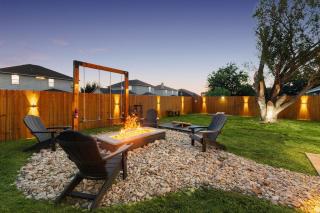 Smart Home with Alexa Backyard - 9