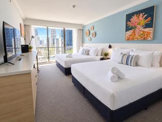 Modern Beachside Studio in Surfers Paradise - 8