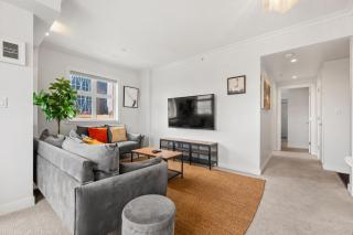 Waterfront 2 Bedroom And 2 Bath Downtown Urban Escape - 8