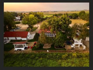 12 BDR ID Retreat, Hot Tub, beds for 37+, Events - 9