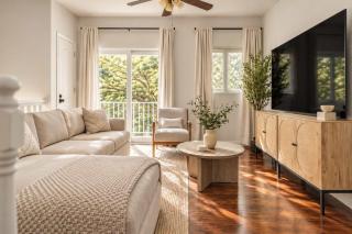 Central Austin Luxury - Hot Tub - Game Room - Private Gate - 8