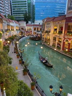 Cozy Home at Venice Luxury BGC - 0