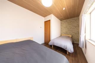 UJINA Poc-ket House - 8