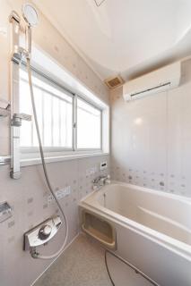 UJINA Poc-ket House - 4