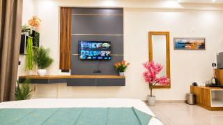 The Suites Inn Studios - 4