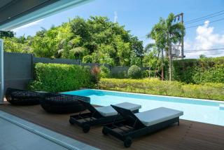 Modern 4BR Villa with Private Pool & Mountain Views - 8