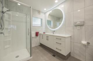 Aubyn Court Spa Motel - 3
