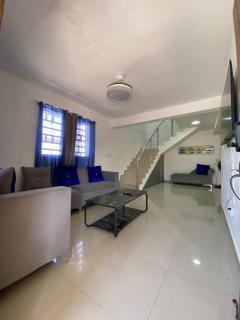 Bristol Home in Naime 3 - 9