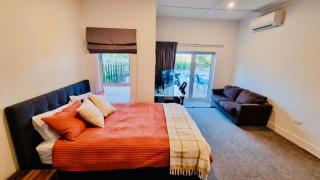 Mangawhai Villa, Poolside Days & Starry Spa Nights - 7