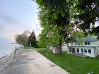 Peaceful Lakefront Living Breathtaking 3-BR Home - 9