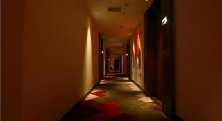 Borrman Hotel Zhongxiang Railway Station Mochou Village - 5