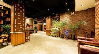 James Joyce Coffetel· Zhengzhou Wenhua Road Technology Market - 8