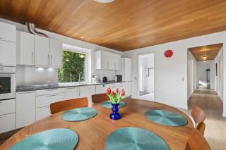 Spacious House With Ev Charger In Peaceful Area - 1