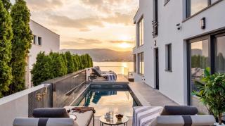 Deluxe Villa Palace Nera SEAFRONT 2 POOLS & SPA - 7