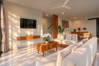 Mahadewi Sunset Villa - 4