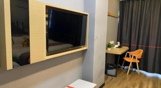 Jun Hotel Jiangsu Nanjing Pukou District Linchang Metro Station - 1