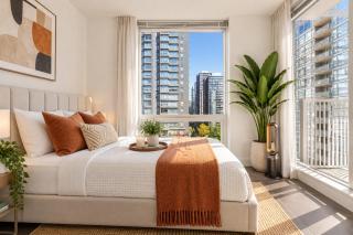 Beautiful 2 Bedroom Vancouver City Stay - 3