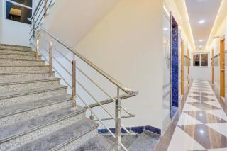 Super Townhouse Gachibowli Near Sky View - 1