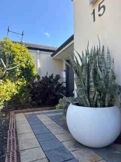 Cozy home close to Perth's first Starbucks - 8