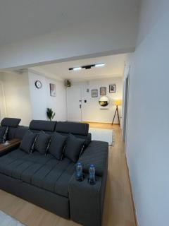 moon house - 6