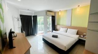 Nana Chat Bangsaen Hotel - 9