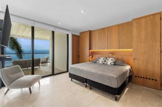 Wake up to the sound of the sea - 0
