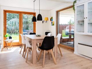 6 person holiday home in Glesborg - 2