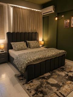 The Olive Groove - Cozy Apartment in DHA - 9