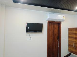 royal inn guest house - 8