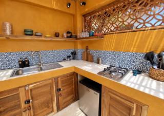 Charming garden villa, walk to town - 2
