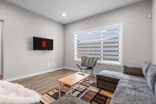 3BHK Close to Airport Backyard Single Family - 8