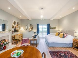 The Nook - Ukc9987 - 8