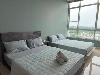 JB City Sunset Studio Paradigm Sutera & UTM Wifi 4pax - 9