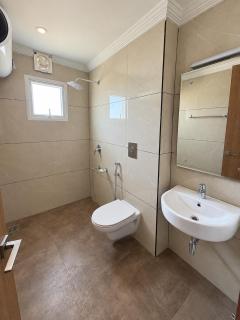 Luxurious 2 Bedroom Apartment in Srinagar - 1