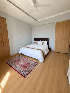 Luxurious 2 Bedroom Apartment in Srinagar - 6