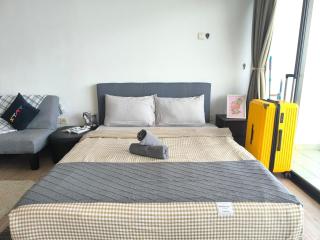 Palazio Urban Balcony Studio by STAY - 1