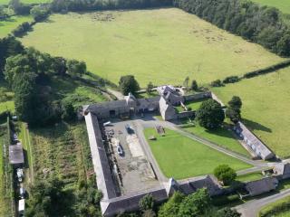 Home Farm House - Ukc9985 - 9