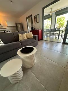 Tropikal Signature - Grand 2 pièces avec terrasse & jardin au Fort Fleur d'épée - Gosier - - 9