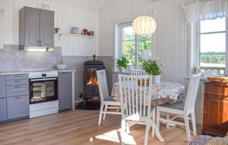 1 Bedroom Pet Friendly Home In Trensum - 7