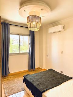 Cozy Elegant 3BR Apartment in Madinaty B6 - Walk to South Park - 2
