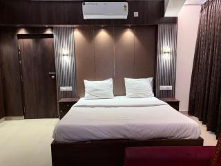The Taaj Inn - 5