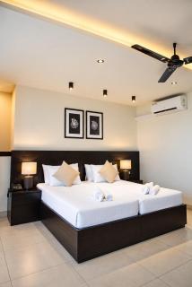 Lavendish Beach Resort - 3