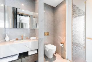 FIVE Palm Residence - Elegant Homes - Dubai - 2