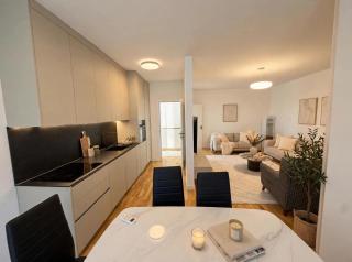 SKY VIEW Apartment- Rruga B - 8